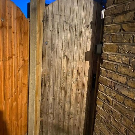 Apartamento Grangemill Garden Annex Londres Exterior foto